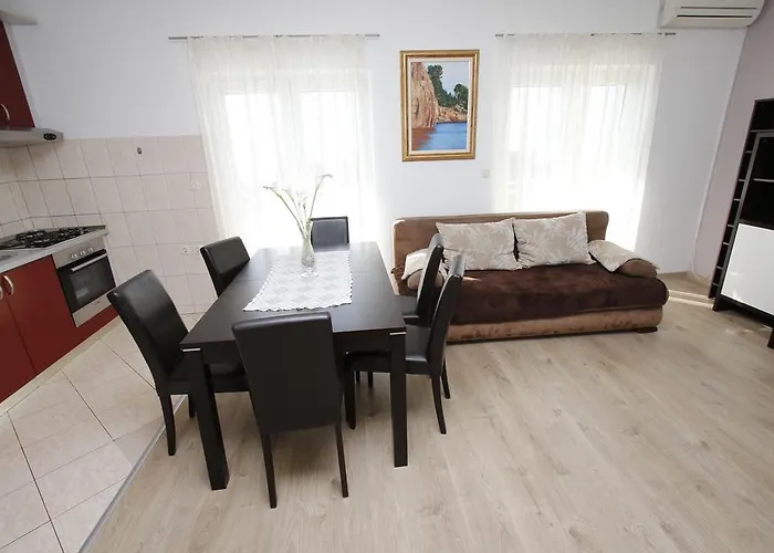 Dundic Apartment Makarska