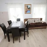 Dundic Appartement Makarska