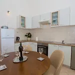 Dundic * マカルスカ