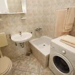 Dundic マカルスカ